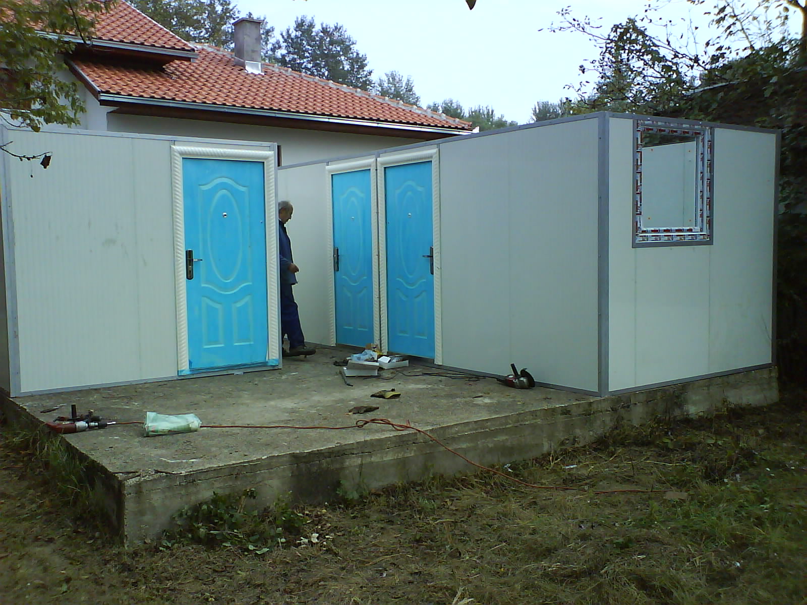 Kontejneri